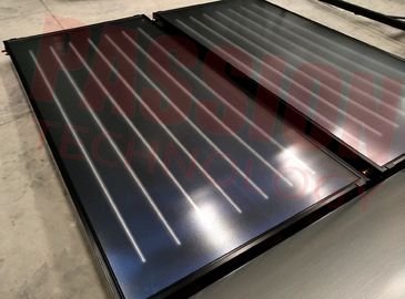 Μπλε τιτανίου επίπεδος πιάτων ηλιακός θερμοσίφωνας επίπεδης οθόνης ηλιακών συσσωρευτών 300L μαύρος